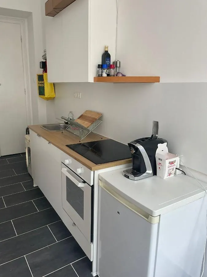 Small Apartment Near The Center Vienna Austria